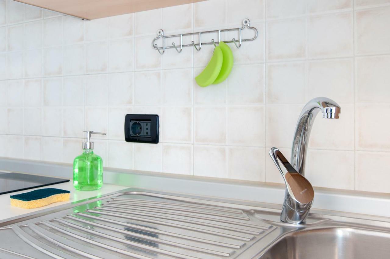 Residence Cigno Римини Екстериор снимка